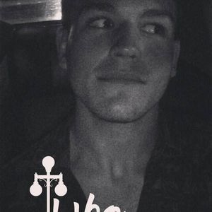 Meet your Posher, Dakota